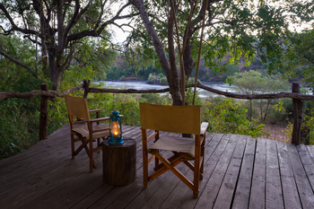 Mkulumadzi Lodge: Regiesessel