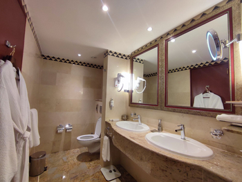 Nairobi Serena Hotel: Doppelwaschtisch