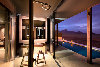 andBeyond Sossusvlei Desert Lodge: Suite - Bad und Pool