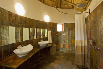 Thamalakane River Lodge: Waschtisch
