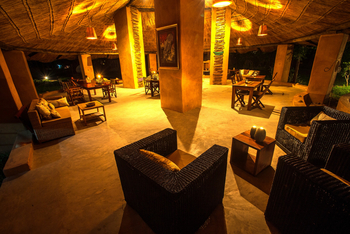 Track and Trail River Camp Track and Trail River Camp: Lounge und Restaurant