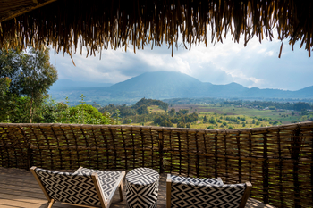 Bisate Lodge: Privater Balkon