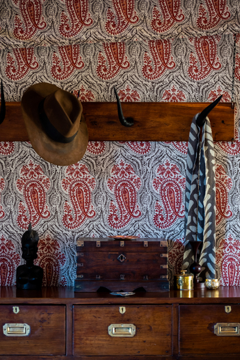 Duke's Camp: Garderobe