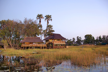 Gunn's Camp: Holzstrukturen