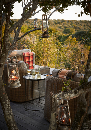 Kwandwe Ecca Lodge: Laterne am Deck