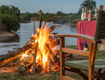 Losokwan Luxury Tented Camp: Lagerfeuer