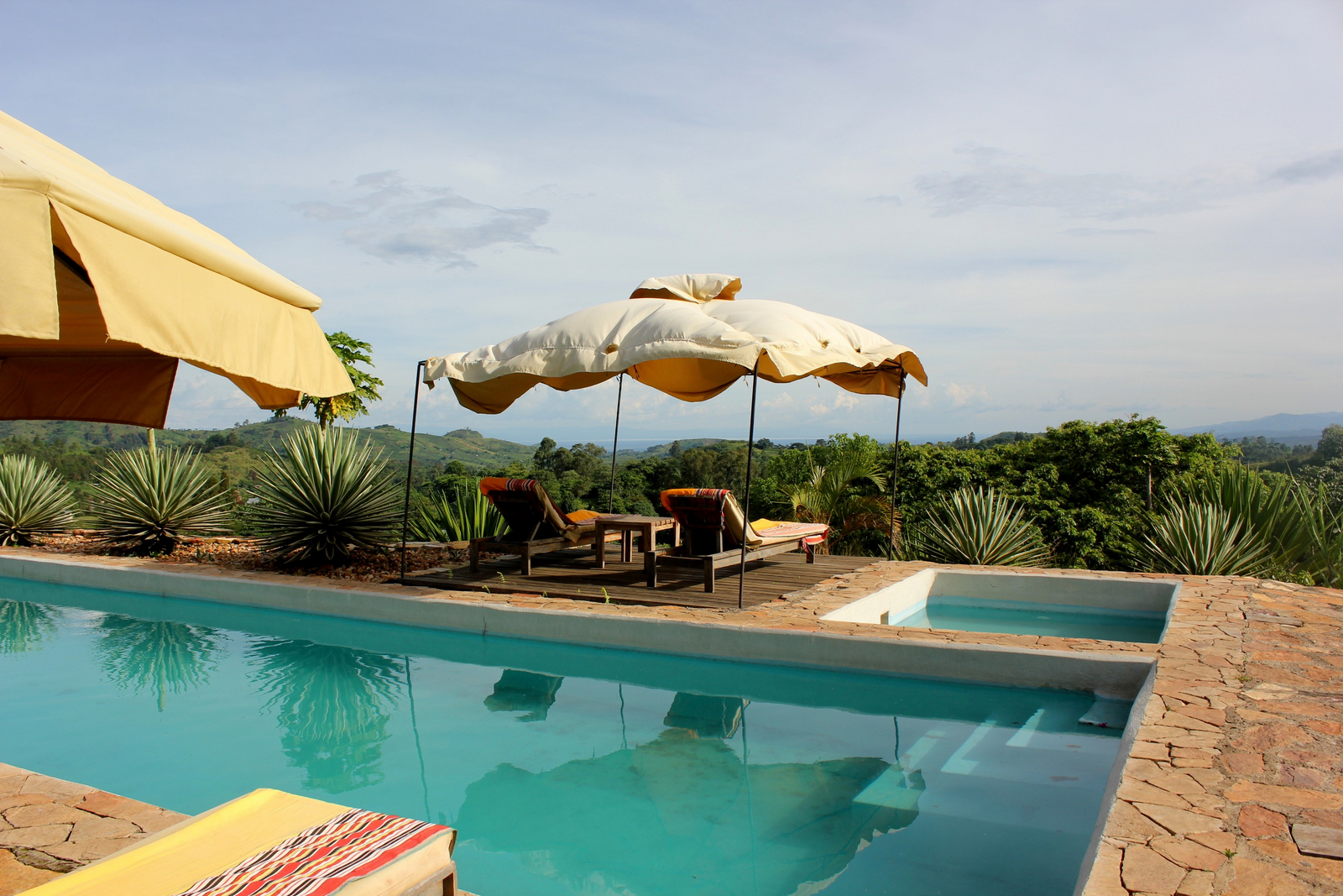 Papaya Lake Lodge Papaya Lake Lodge: Blick vom Pool