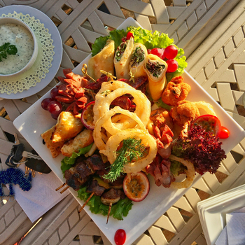 River Crossing Lodge: Herzhafter Snack