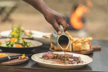 Legendary Songa Migrational Camp: Zubereitung von Speisen