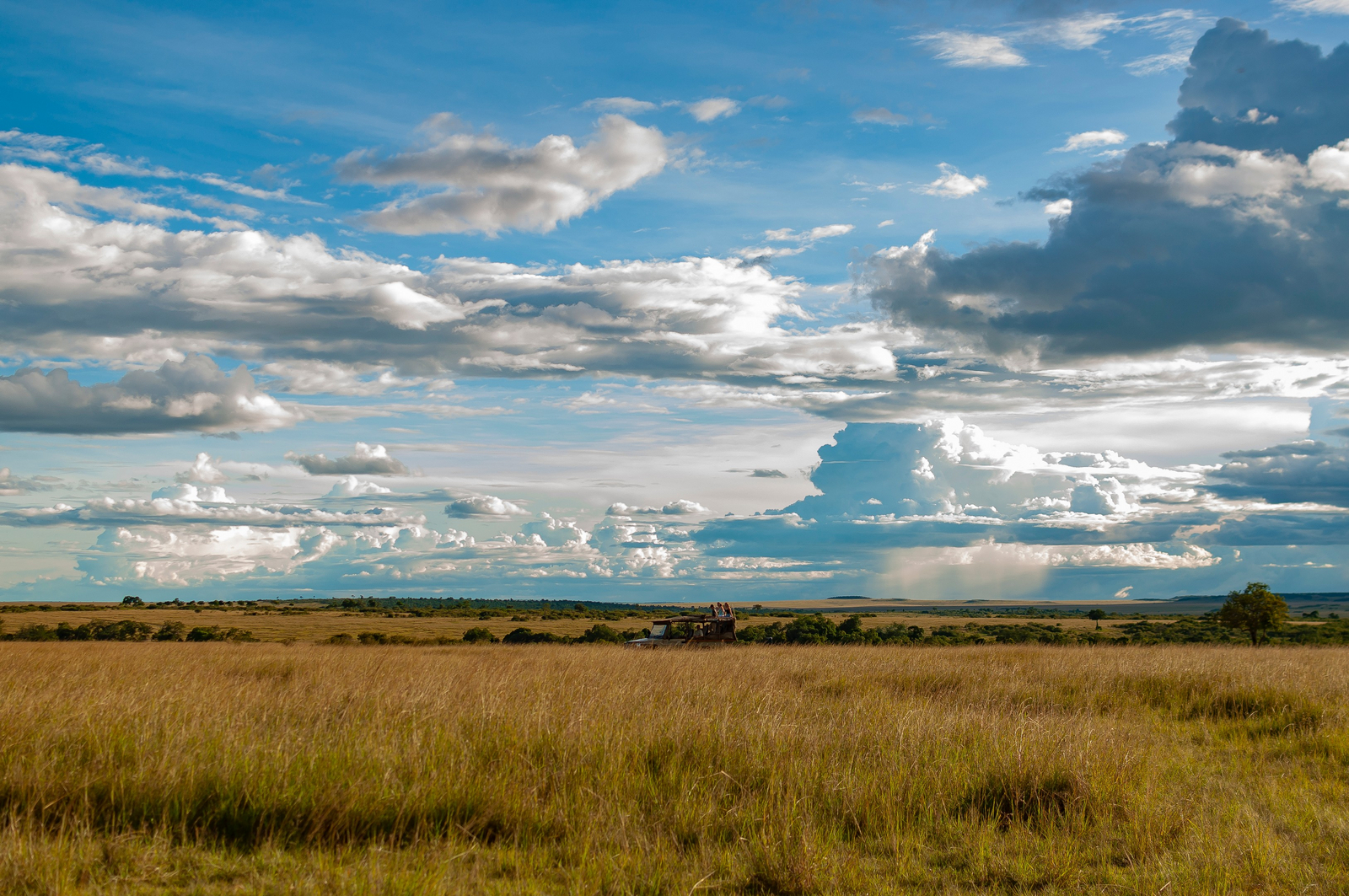 Naibor Camp Naibor Camp: Wolkenlandschaft