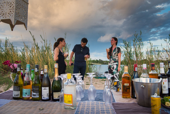 Sindabezi Island Camp: Sundowner Bar
