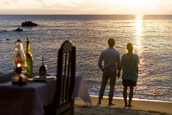 Masoala Forest Lodge: Sonnenuntergang am Strand