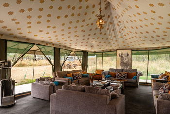 Naona Moru Camp: Sessel und Sofas