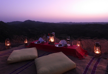 Brij Lakshman Sagar: Dinner im Freien