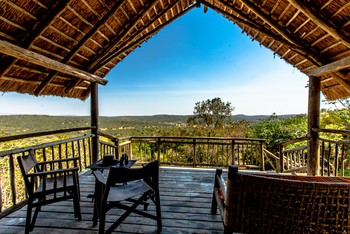 Mihingo Lodge: Blick in die Savanne