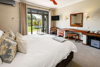 Ilala Lodge: Standard Room - Bett