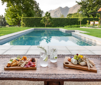 La Clé Lodge: Snacks und Gin