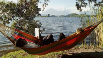Mutanda Lake Resort: Hängematte
