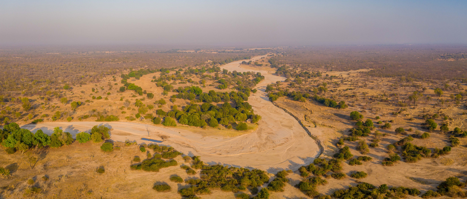 Time + Tide Nsolo Time + Tide Nsolo: Luftbild