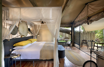 Khwai Leadwood Camp Khwai Leadwood Camp: Doppelbett im Standardzelt