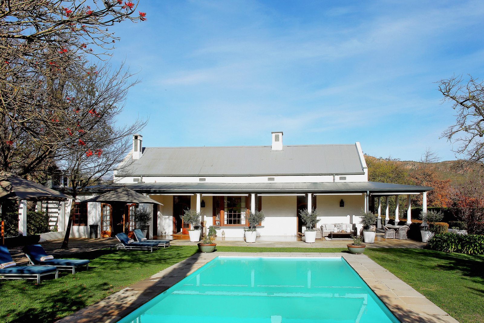 La Clé Village La Clé Village: Manoir - Pool und Terrasse