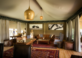Mara Expedition Camp: Lounge