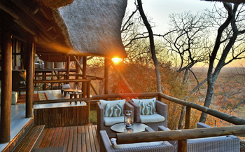 Ghoha Hills Savuti Lodge Ghoha Hills Savuti Lodge: Sessel auf dem Deck