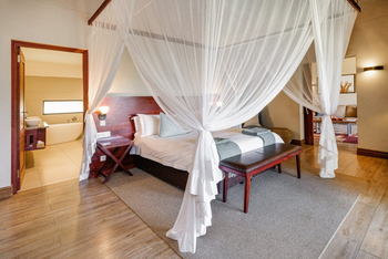 Ilala Lodge: Strathearn Suite - Moskitonetz
