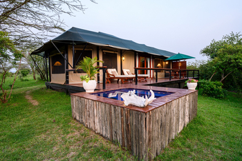 Olare Mara Kempinski: Plunge Pool vor Gästezelt