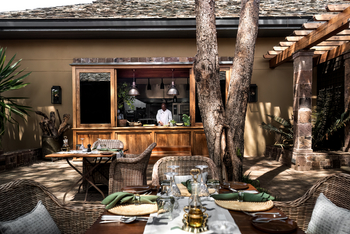 Singita Sasakwa Lodge: Interactive Kitchen