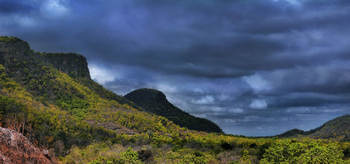 Kings Lodge: Dunkle Wolken