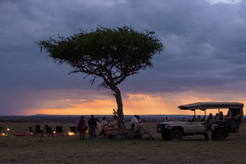 Mahali Mzuri: Sundowner