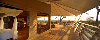 Serengeti Bushtops: Private Veranda