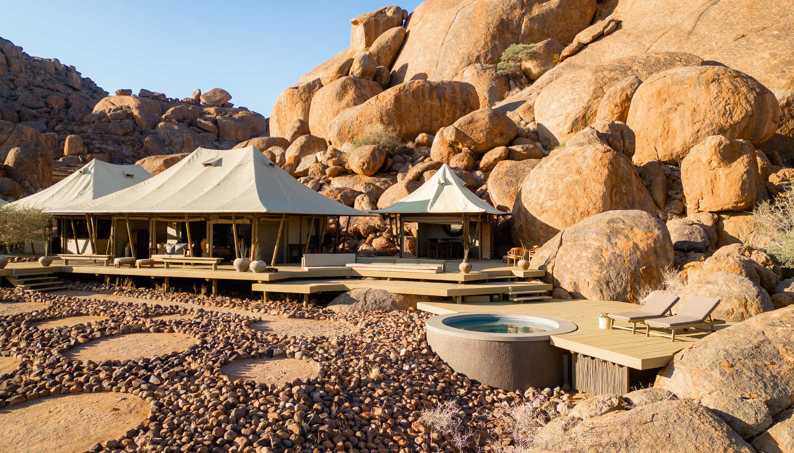 Wolwedans Boulders Camp Wolwedans Boulders Camp: Suite mit Tauchbecken