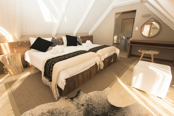 Kalahari Game Lodge Kalahari Game Lodge: Gästechaletinterieur