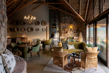 Kwandwe Great Fish River Lodge: Lounge und Bar