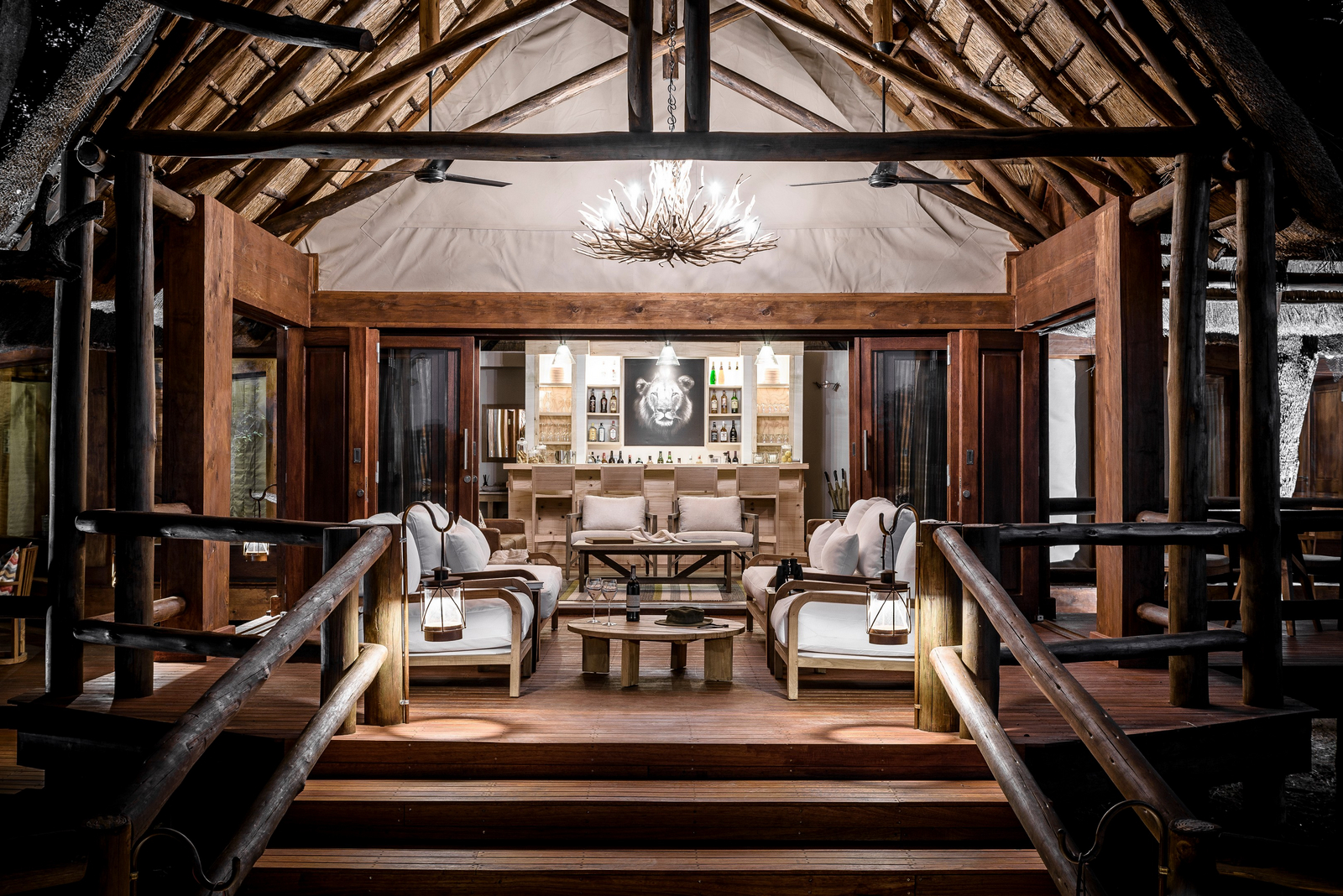 Sanctuary Chief's Camp Geoffrey Kent Suite Sanctuary Chief's Camp Geoffrey Kent Suite: Lounge