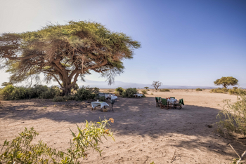 Elewana Tortilis Camp: Landschaft