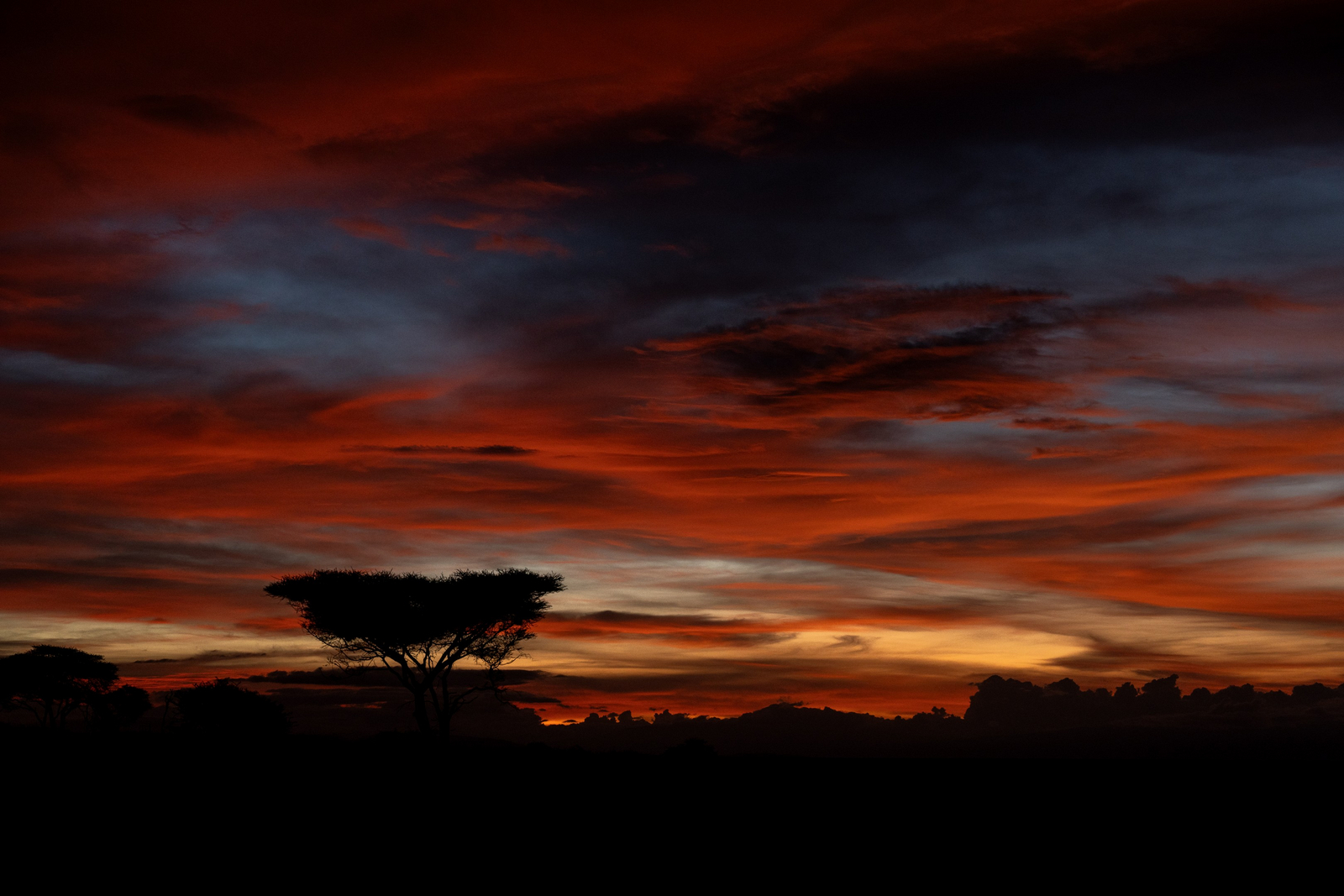 Esirai Camp Esirai Camp: Abendrot