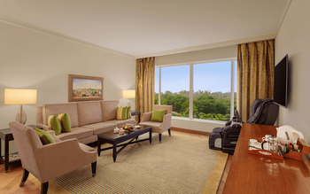 ITC Maurya Hotel: Deluxe Suite