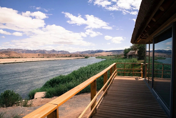 Norotshama River Resort: Flussveranda