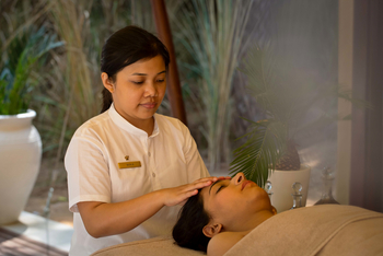 Sujan Sher Bagh: Massage