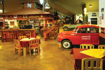 Canyon Roadhouse: Restaurant und Bar
