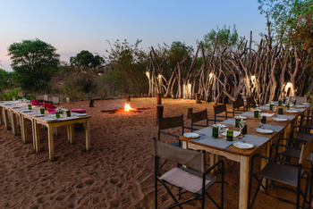 Chobe Elephant Camp: Dinner in der Boma