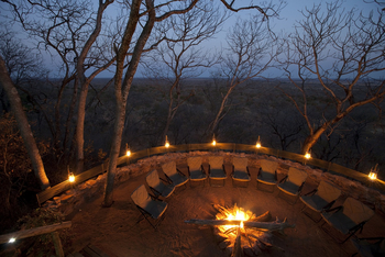 Ghoha Hills Savuti Lodge Ghoha Hills Savuti Lodge: Lagerfeuer