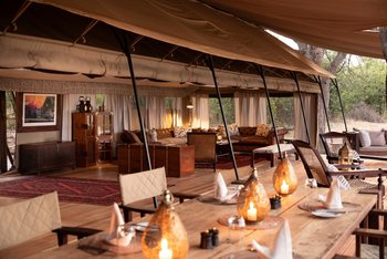 Okavango Explorers Camp Okavango Explorers Camp: Esstisch