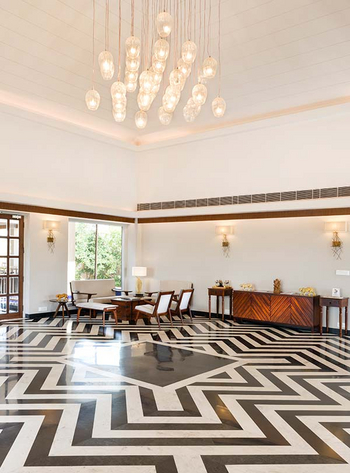 Sawai Vilas: Geometische Fliesen