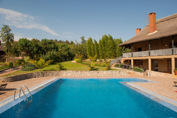 Kitela Lodge: Swimmingpool