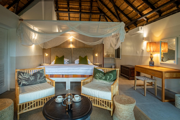 Mfuwe Lodge: Doppelbett