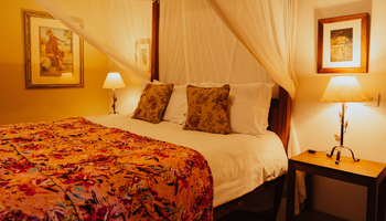 Mt. Meru Game Lodge: Beleuchtung Schlafzimmer